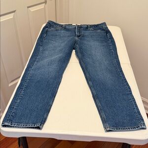 Boden Girlfriend Jean HighWaisted Medium Wash Denim Relaxed Fit Straight Leg 31W